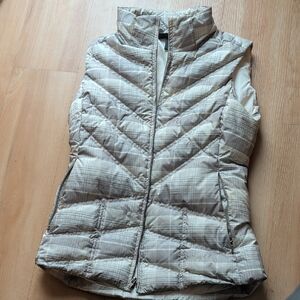 Patagonia Women's Plaid Quilted Vest - Cream and Gray
